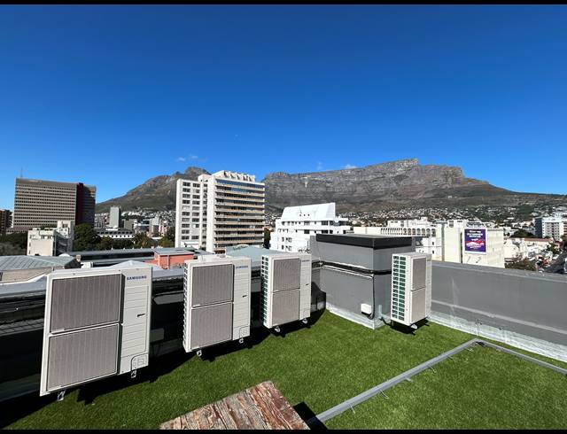 215M² BUILDING TO LET IN CAPE TOWN CITY CENTRE